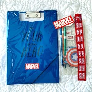 NWT Marvel folder and pencil case / school supplies
